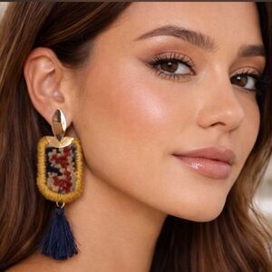 Elegant Gold and Blue Tassel Earrings R11